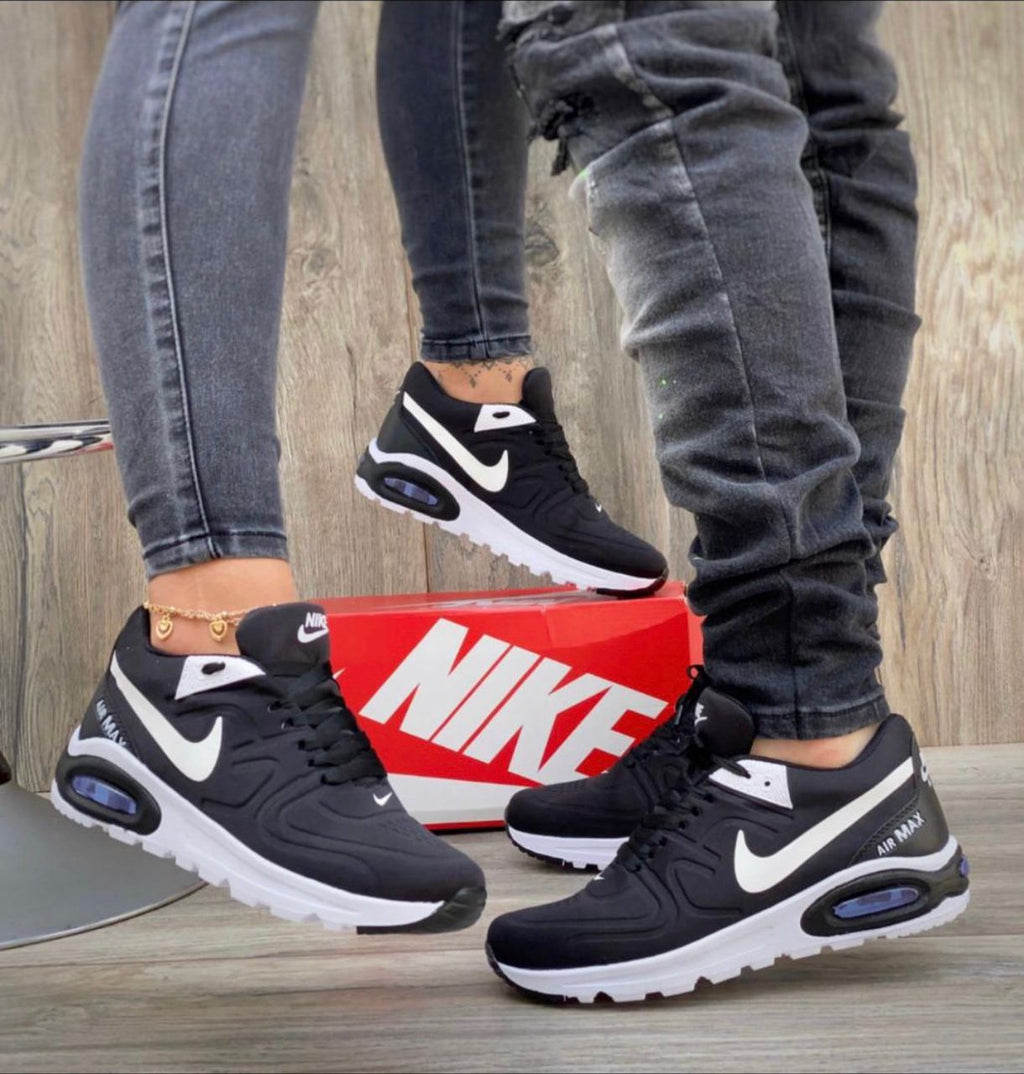 Nike Air Max Command